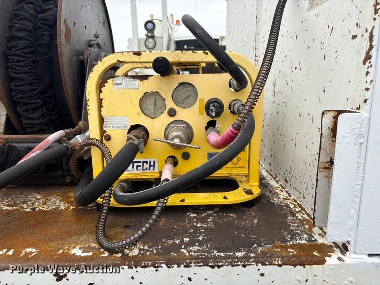 image for item EG9105 2009 International WorkStar 7500 crane truck