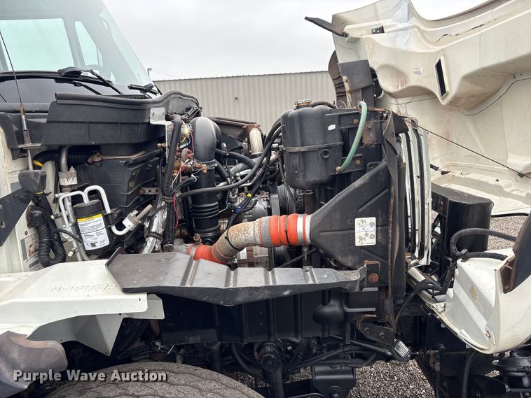 image for item EG9105 2009 International WorkStar 7500 crane truck