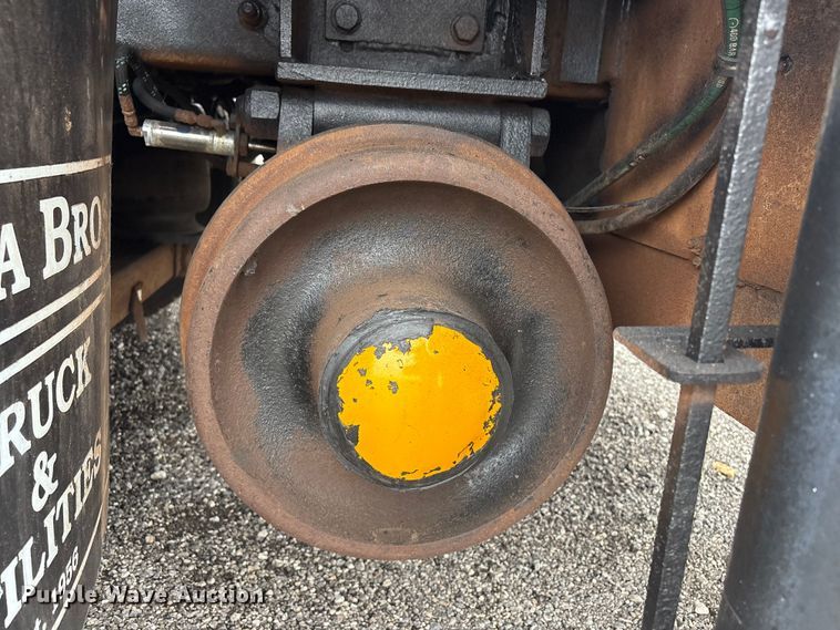 image for item EG9105 2009 International WorkStar 7500 crane truck