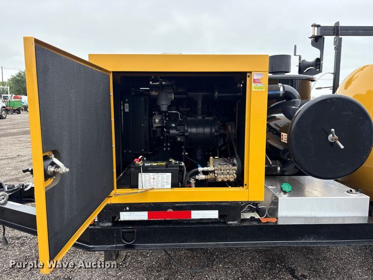 image for item EG9108 2023 Vermeer LP873SDT vacuum excavator