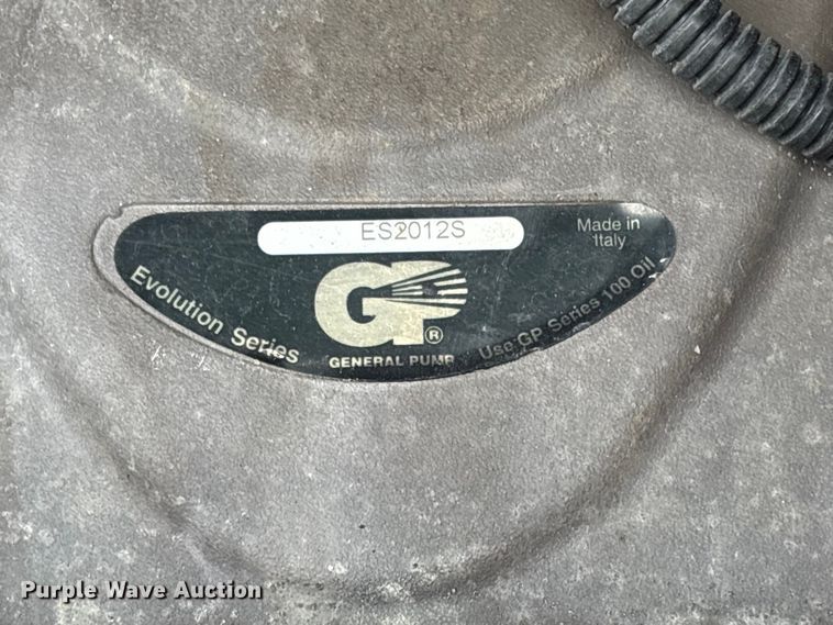 image for item EG9108 2023 Vermeer LP873SDT vacuum excavator