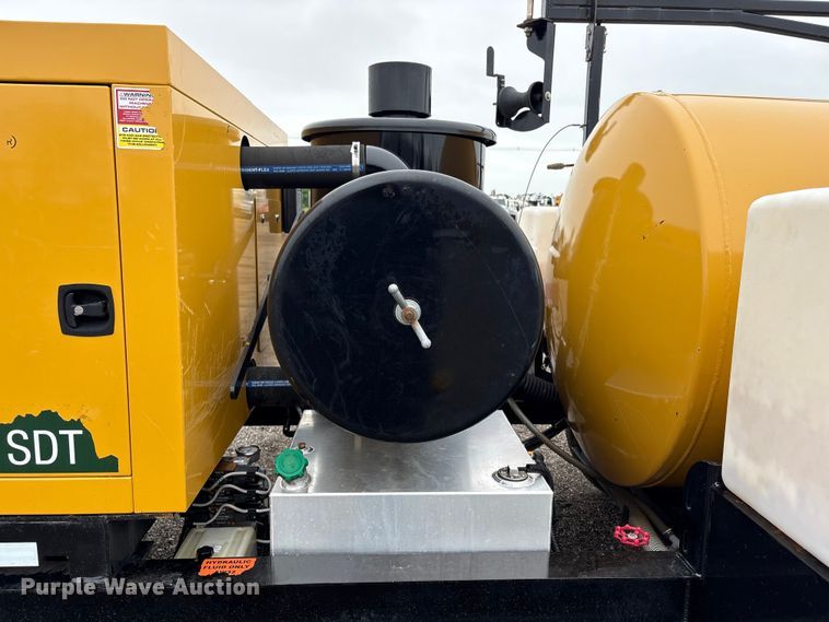 image for item EG9108 2023 Vermeer LP873SDT vacuum excavator