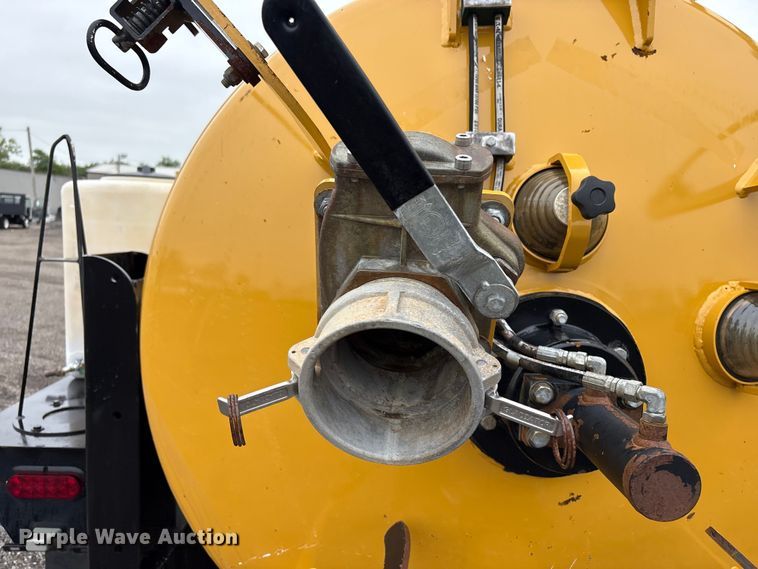 image for item EG9108 2023 Vermeer LP873SDT vacuum excavator