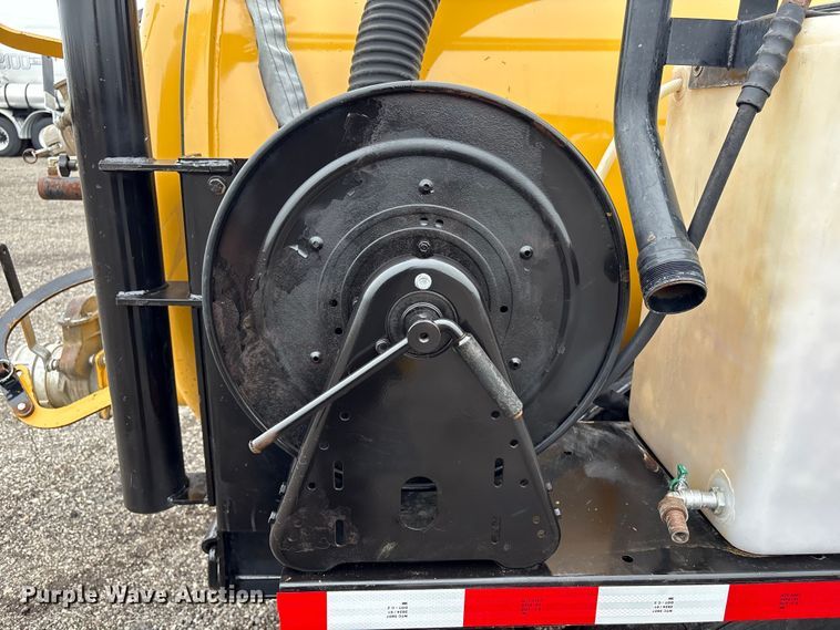 image for item EG9108 2023 Vermeer LP873SDT vacuum excavator