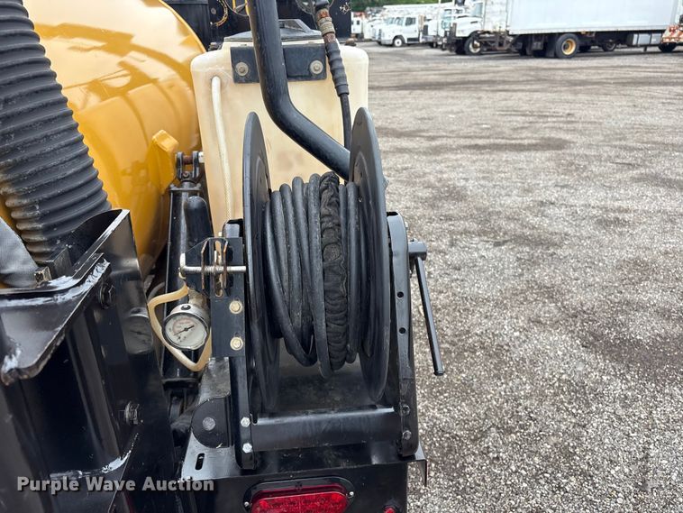 image for item EG9108 2023 Vermeer LP873SDT vacuum excavator