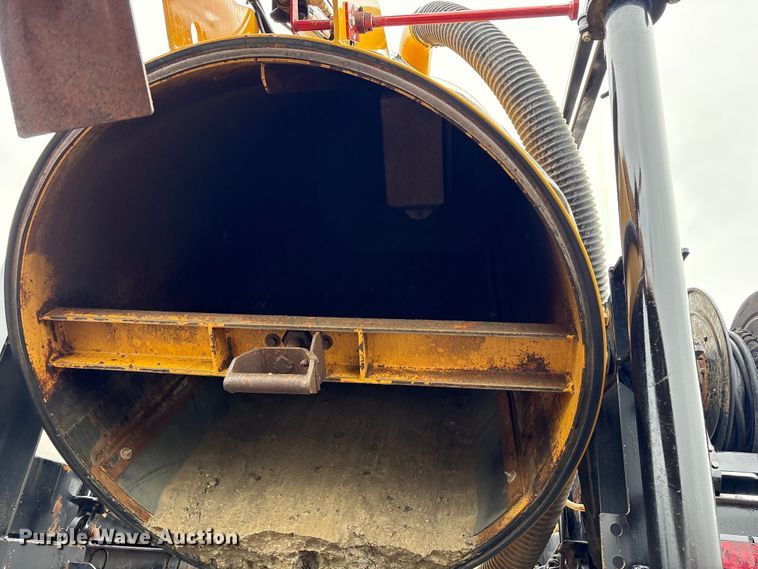 image for item EG9108 2023 Vermeer LP873SDT vacuum excavator