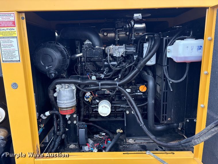 image for item EG9108 2023 Vermeer LP873SDT vacuum excavator