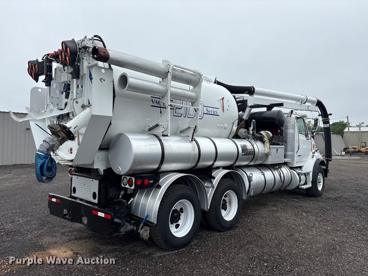 image for item EG9110 2009 Sterling L8500 sewer jetter truck