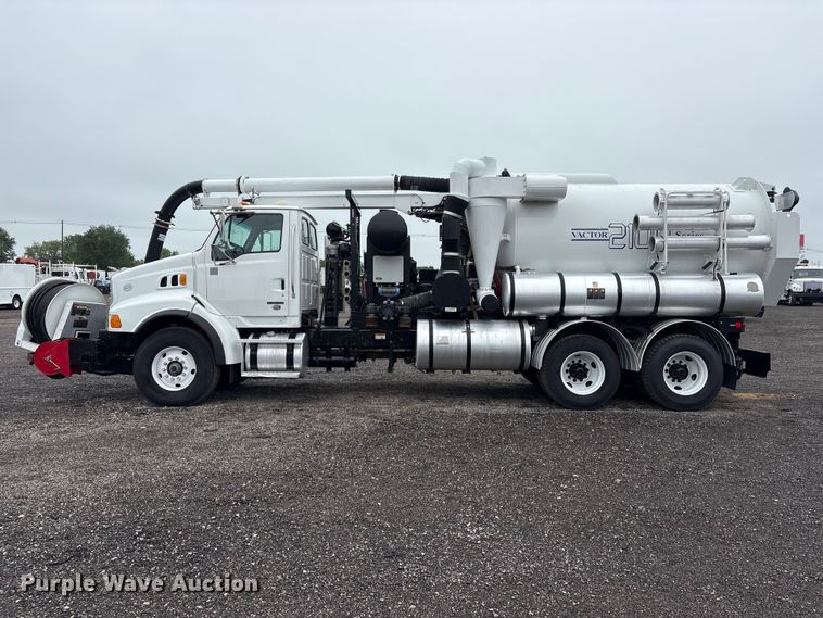 image for item EG9110 2009 Sterling L8500 sewer jetter truck