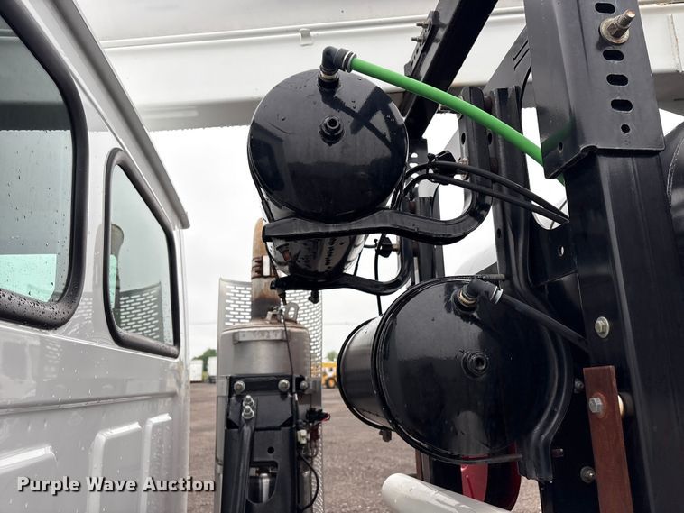 image for item EG9110 2009 Sterling L8500 sewer jetter truck