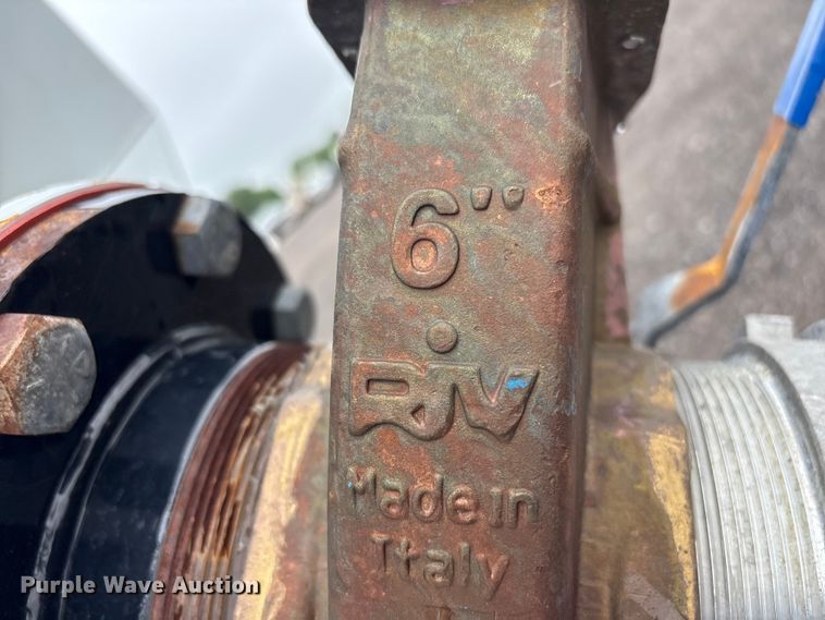 image for item EG9110 2009 Sterling L8500 sewer jetter truck