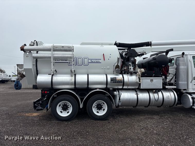 image for item EG9110 2009 Sterling L8500 sewer jetter truck
