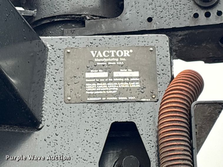image for item EG9110 2009 Sterling L8500 sewer jetter truck