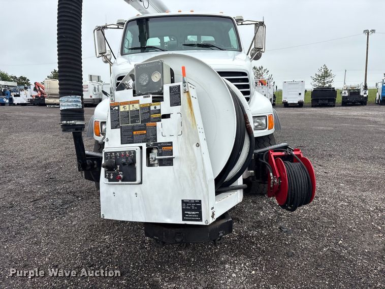 image for item EG9110 2009 Sterling L8500 sewer jetter truck