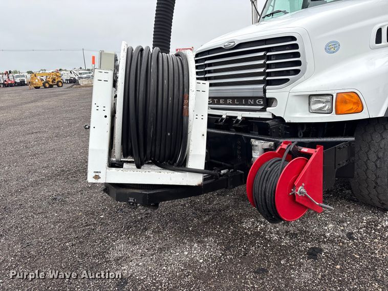 image for item EG9110 2009 Sterling L8500 sewer jetter truck