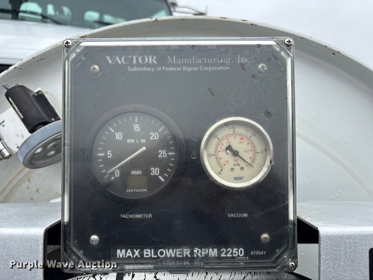 image for item EG9110 2009 Sterling L8500 sewer jetter truck