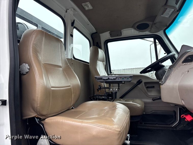 image for item EG9110 2009 Sterling L8500 sewer jetter truck