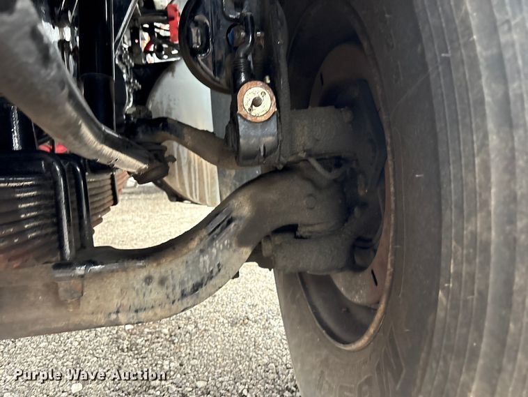 image for item EG9110 2009 Sterling L8500 sewer jetter truck
