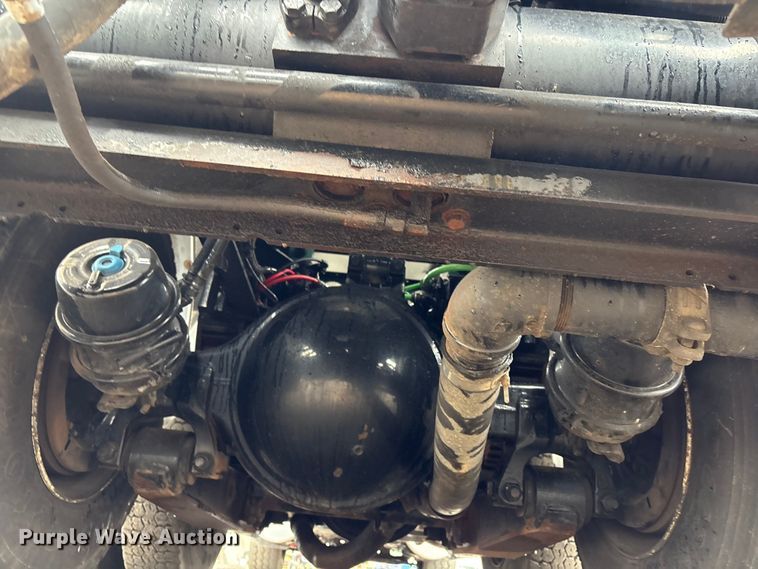 image for item EG9110 2009 Sterling L8500 sewer jetter truck