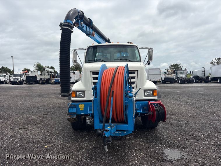 image for item EG9117 1997 Ford LT8501 sewer jetter truck