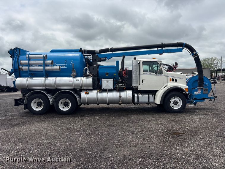 image for item EG9117 1997 Ford LT8501 sewer jetter truck