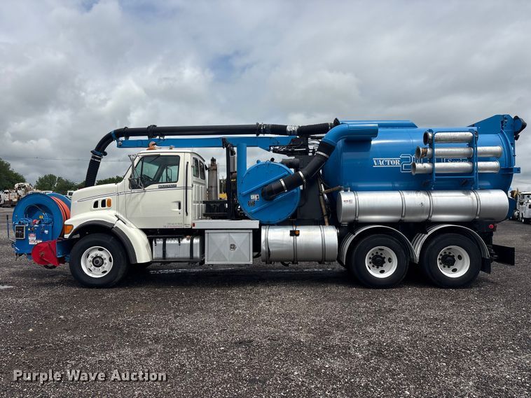 image for item EG9117 1997 Ford LT8501 sewer jetter truck