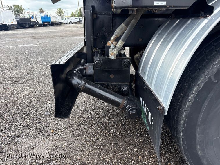 image for item EG9117 1997 Ford LT8501 sewer jetter truck