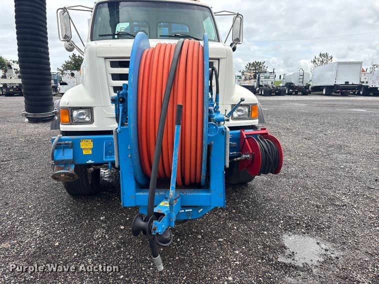 image for item EG9117 1997 Ford LT8501 sewer jetter truck