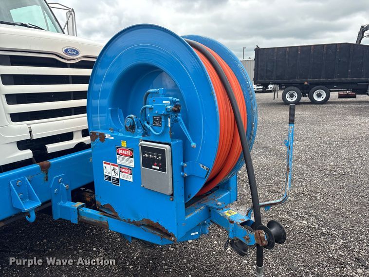 image for item EG9117 1997 Ford LT8501 sewer jetter truck