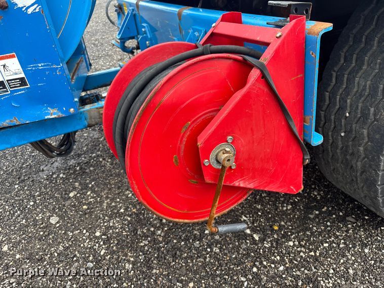 image for item EG9117 1997 Ford LT8501 sewer jetter truck