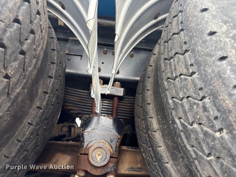 image for item EG9117 1997 Ford LT8501 sewer jetter truck