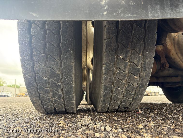image for item EG9117 1997 Ford LT8501 sewer jetter truck
