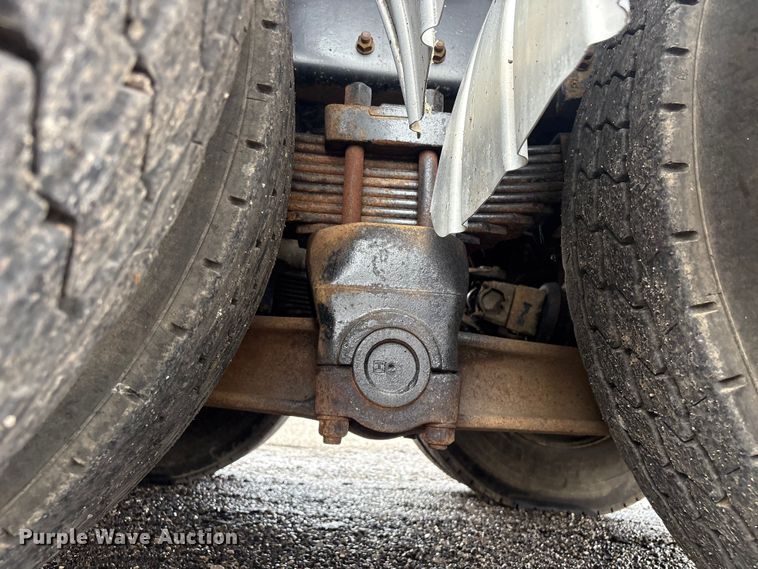 image for item EG9117 1997 Ford LT8501 sewer jetter truck