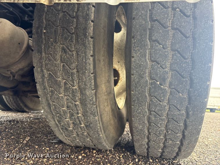 image for item EG9117 1997 Ford LT8501 sewer jetter truck