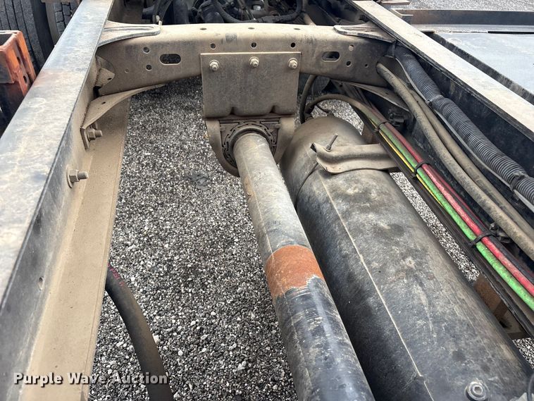 image for item EG9118 2010 Freightliner Business Class M2 grapple crane truck