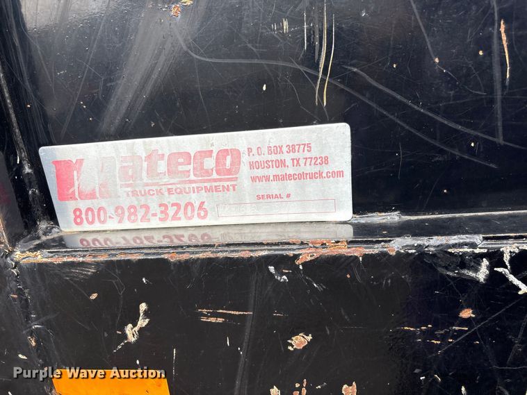 image for item EG9118 2010 Freightliner Business Class M2 grapple crane truck