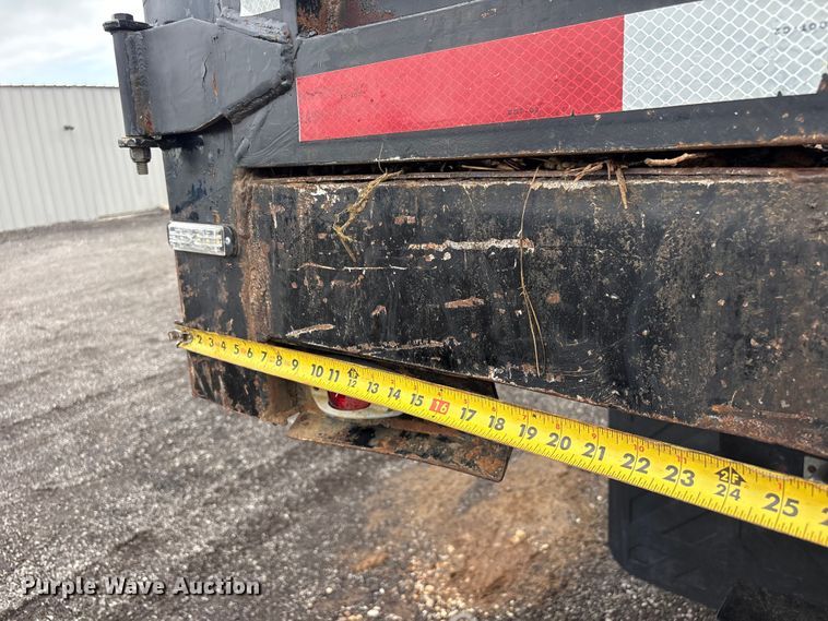 image for item EG9118 2010 Freightliner Business Class M2 grapple crane truck