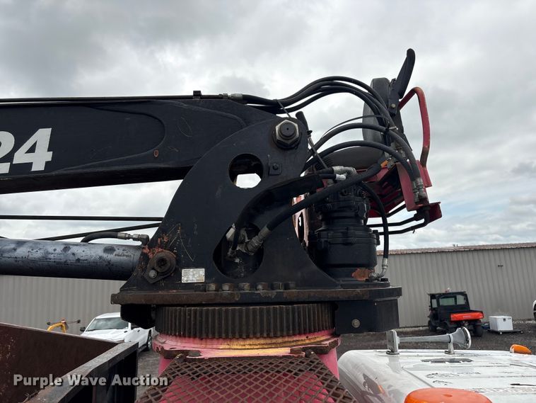 image for item EG9118 2010 Freightliner Business Class M2 grapple crane truck