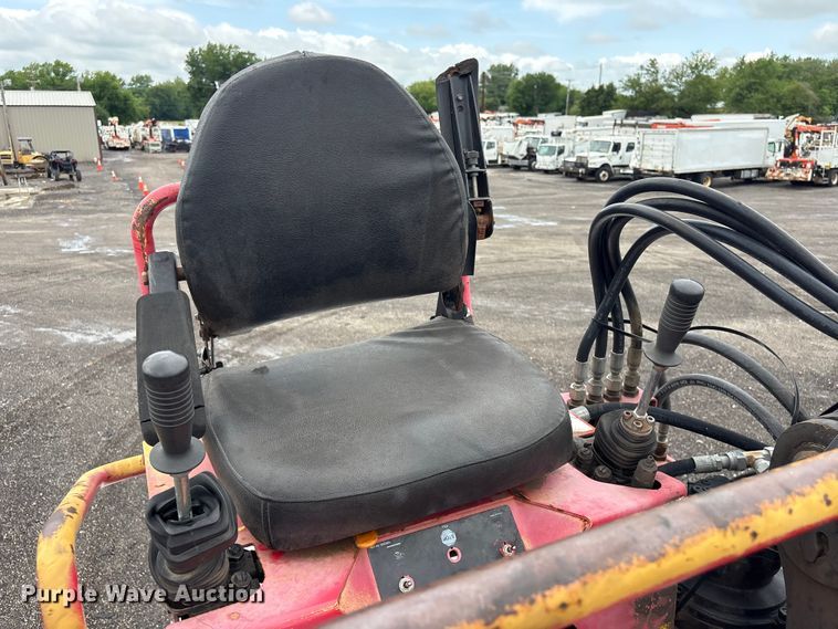 image for item EG9118 2010 Freightliner Business Class M2 grapple crane truck
