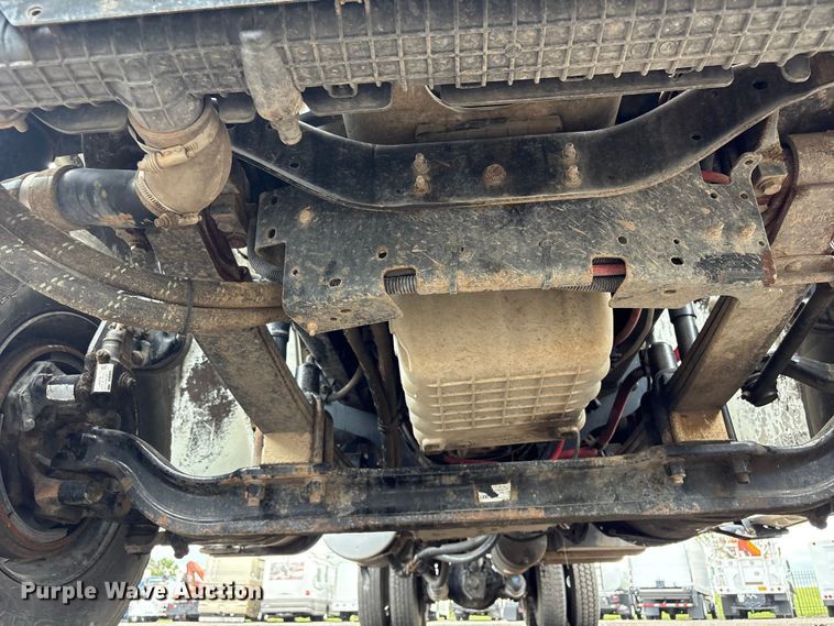 image for item EG9118 2010 Freightliner Business Class M2 grapple crane truck
