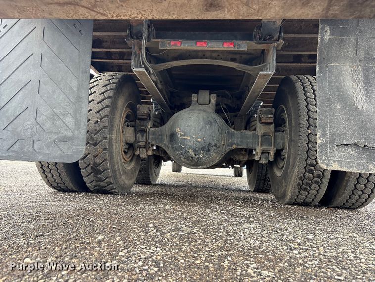 image for item EG9118 2010 Freightliner Business Class M2 grapple crane truck