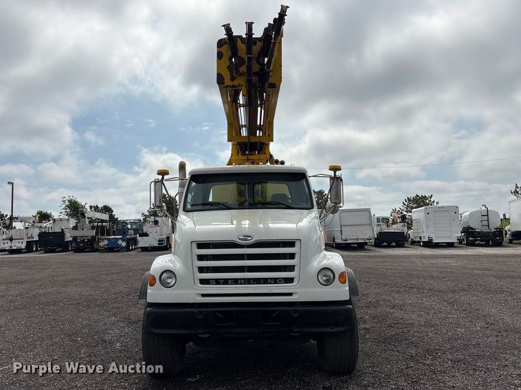 image for item EG9142 2006 Sterling L7500 pressure digger truck