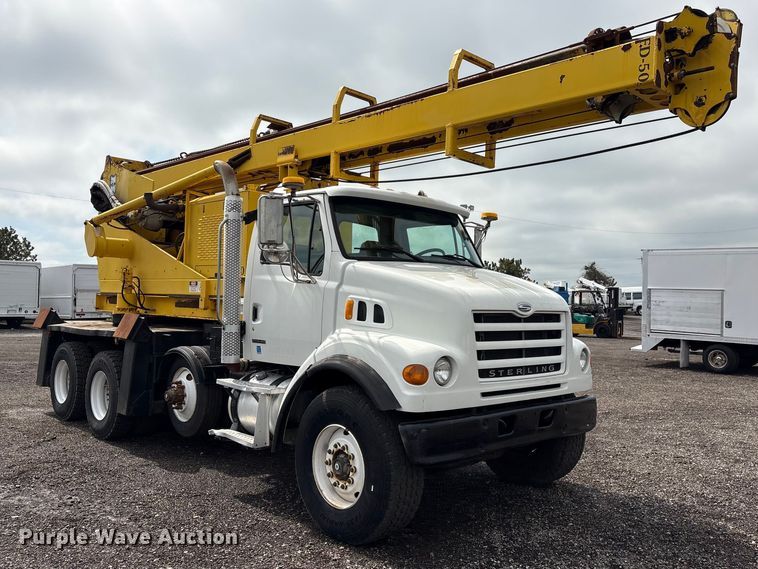 image for item EG9142 2006 Sterling L7500 pressure digger truck