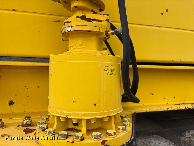 image for item EG9142 2006 Sterling L7500 pressure digger truck
