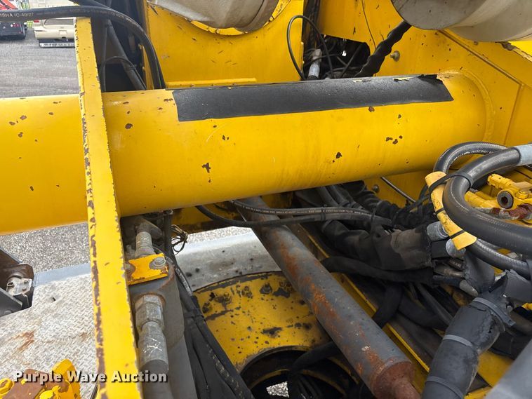 image for item EG9142 2006 Sterling L7500 pressure digger truck