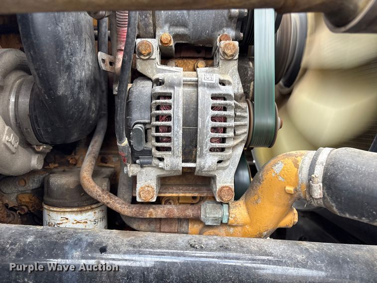 image for item EG9142 2006 Sterling L7500 pressure digger truck