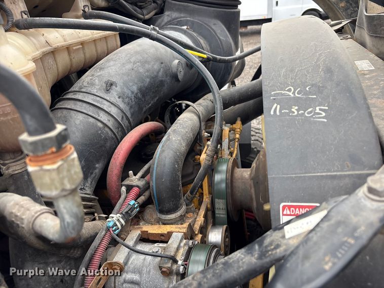 image for item EG9142 2006 Sterling L7500 pressure digger truck