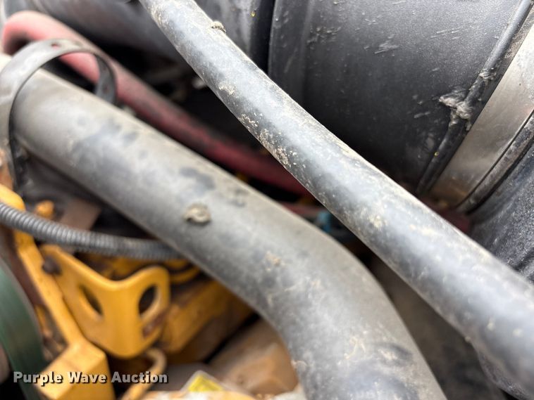 image for item EG9142 2006 Sterling L7500 pressure digger truck