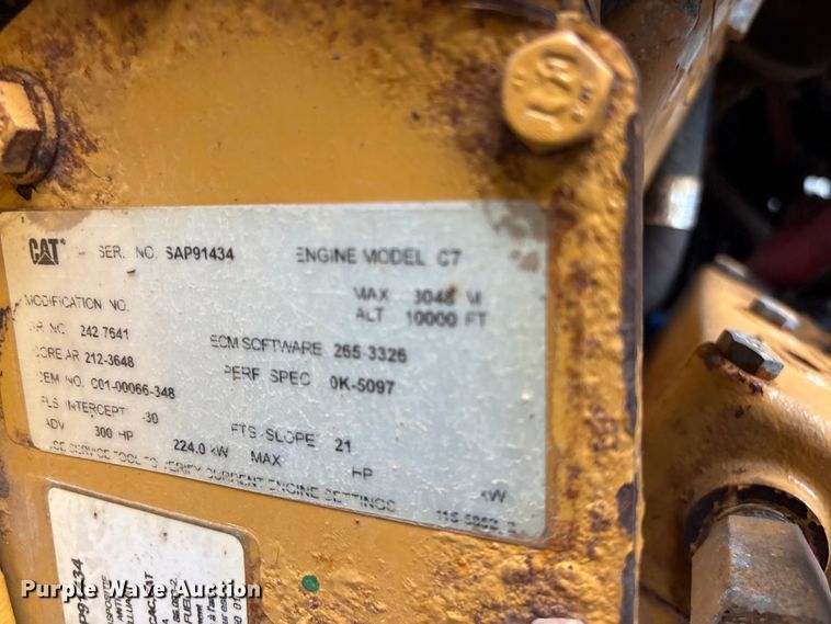 image for item EG9142 2006 Sterling L7500 pressure digger truck