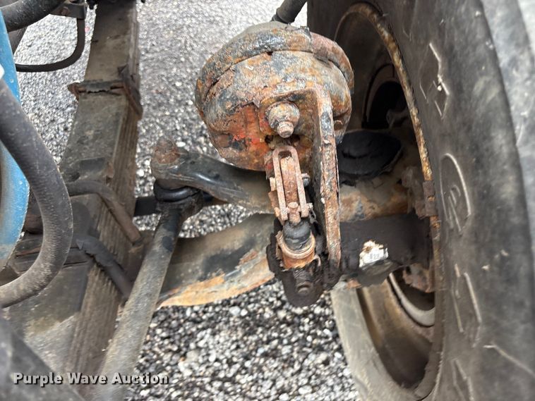 image for item EG9142 2006 Sterling L7500 pressure digger truck